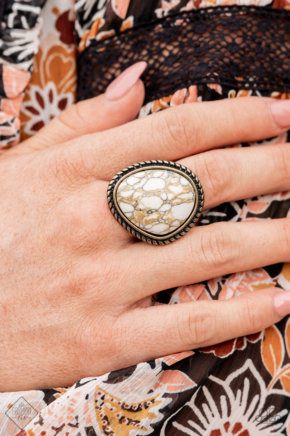 Simply Santa Fe - Complete Trend Blend - Fashion Fix  (November 2021)