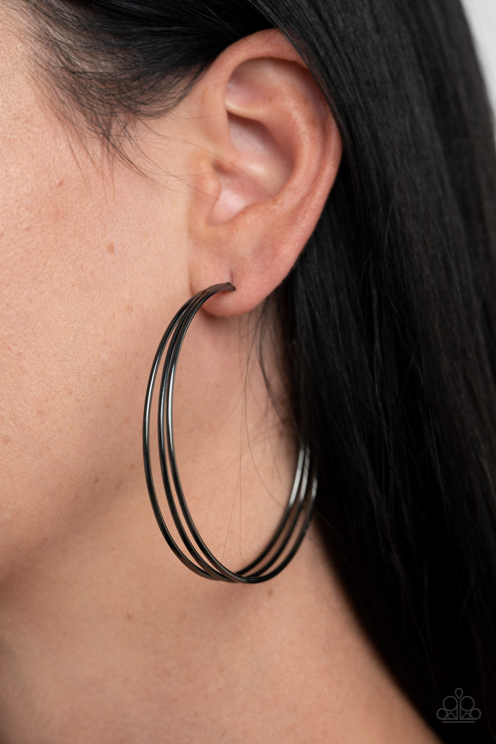Rimmed Radiance - Black - Paparazzi  Earrings