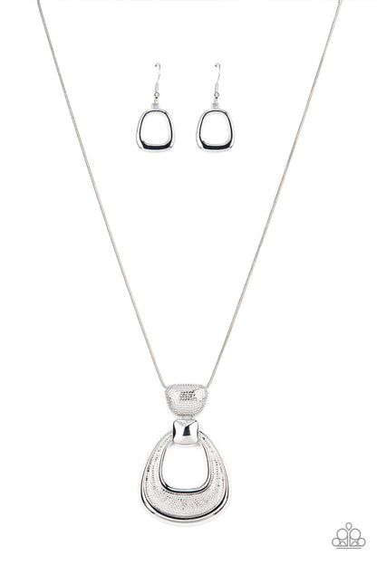 Park Avenue Attitude - Silver - Paparazzi Necklace