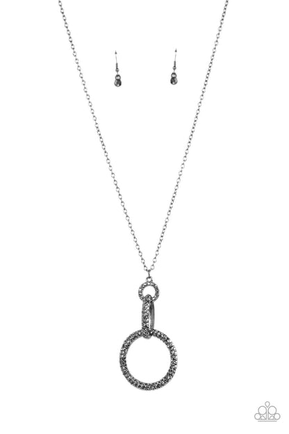 Radiant Ringleader - Silver - Paparazzi Necklace