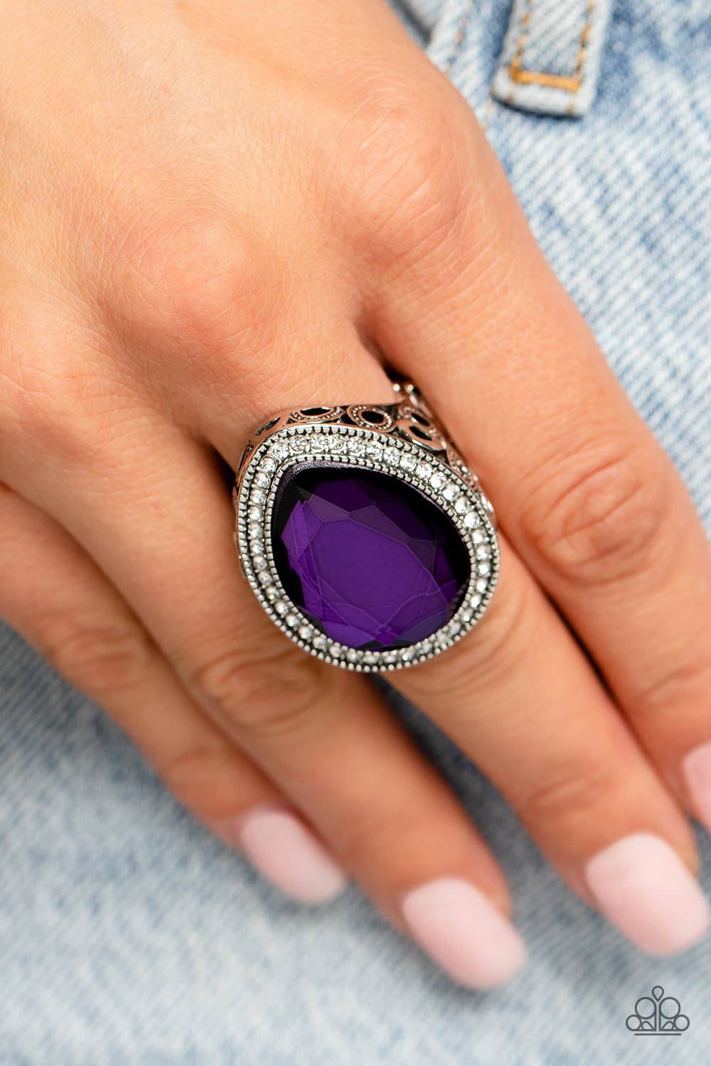 Illuminated Icon - Purple - Paparazzi Ring