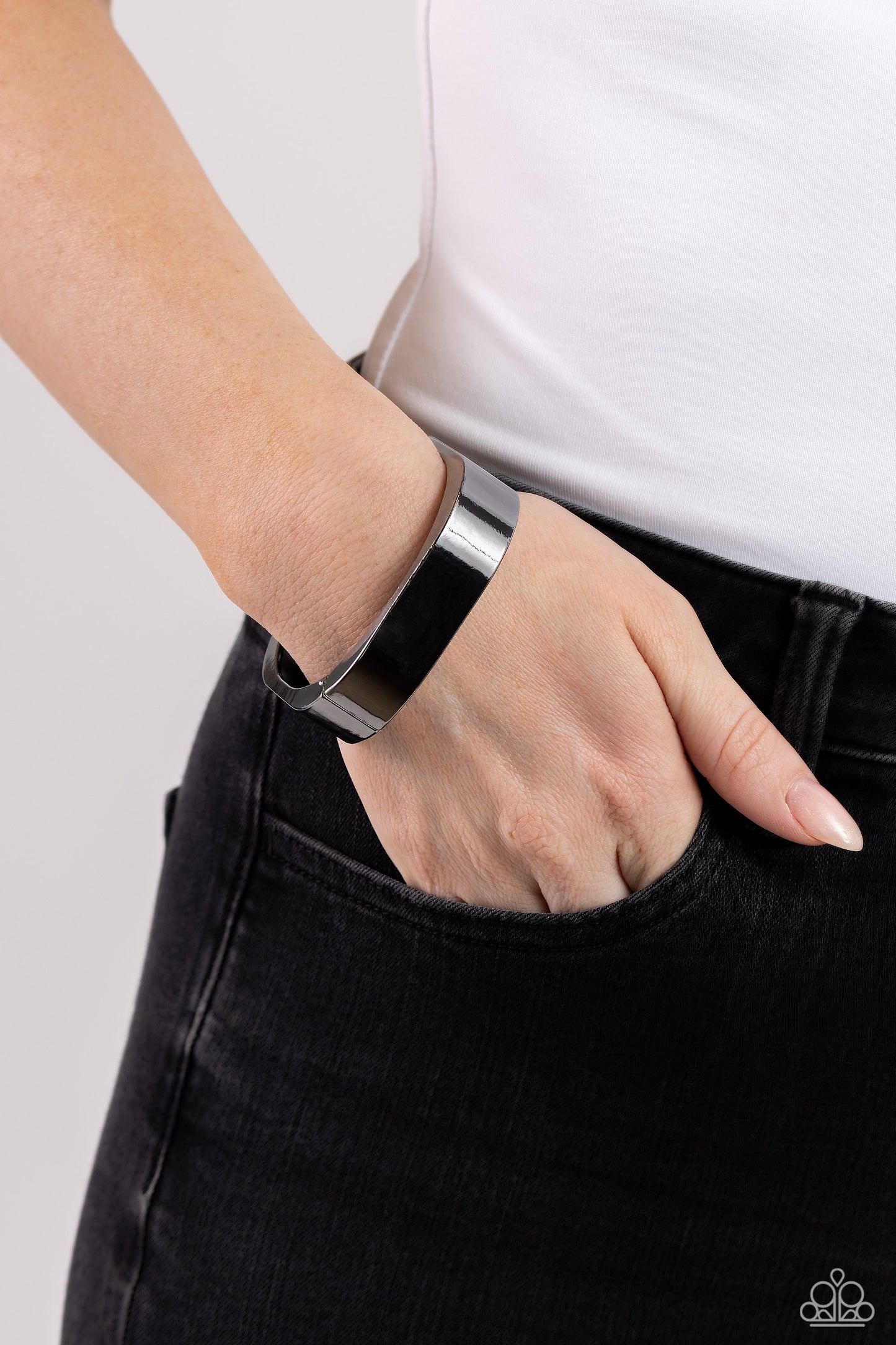 Boss Babe Basic - Black - Paparazzi Bracelet