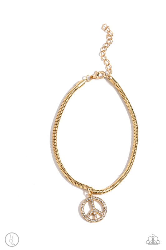 Pampered Peacemaker - Gold - Paparazzi Anklet