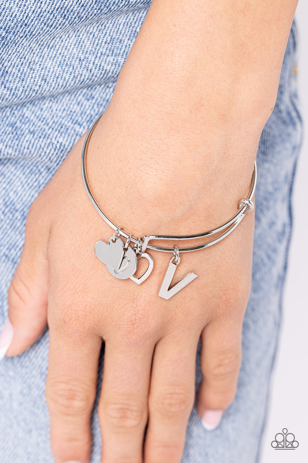 Making It INITIAL - Silver - V - Paparazzi Bracelet