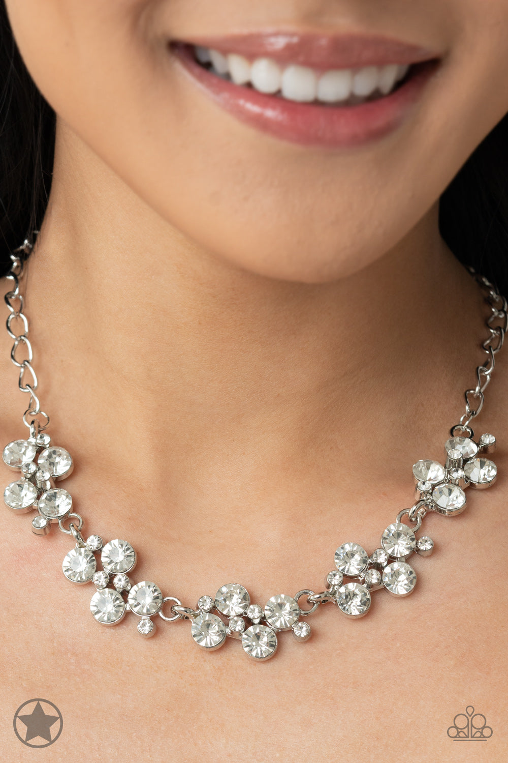 Hollywood Hills White - Paparazzi Necklace