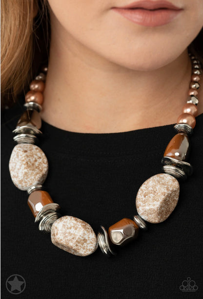 In Good Glazes Brown - Paparazzi Necklace
